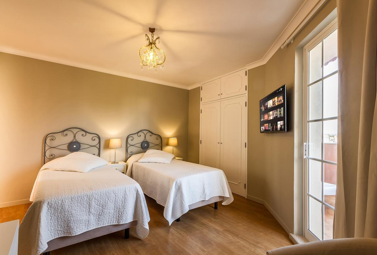 Lagos Suite Екстериор снимка