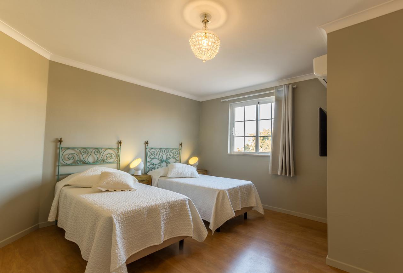 Lagos Suite Екстериор снимка