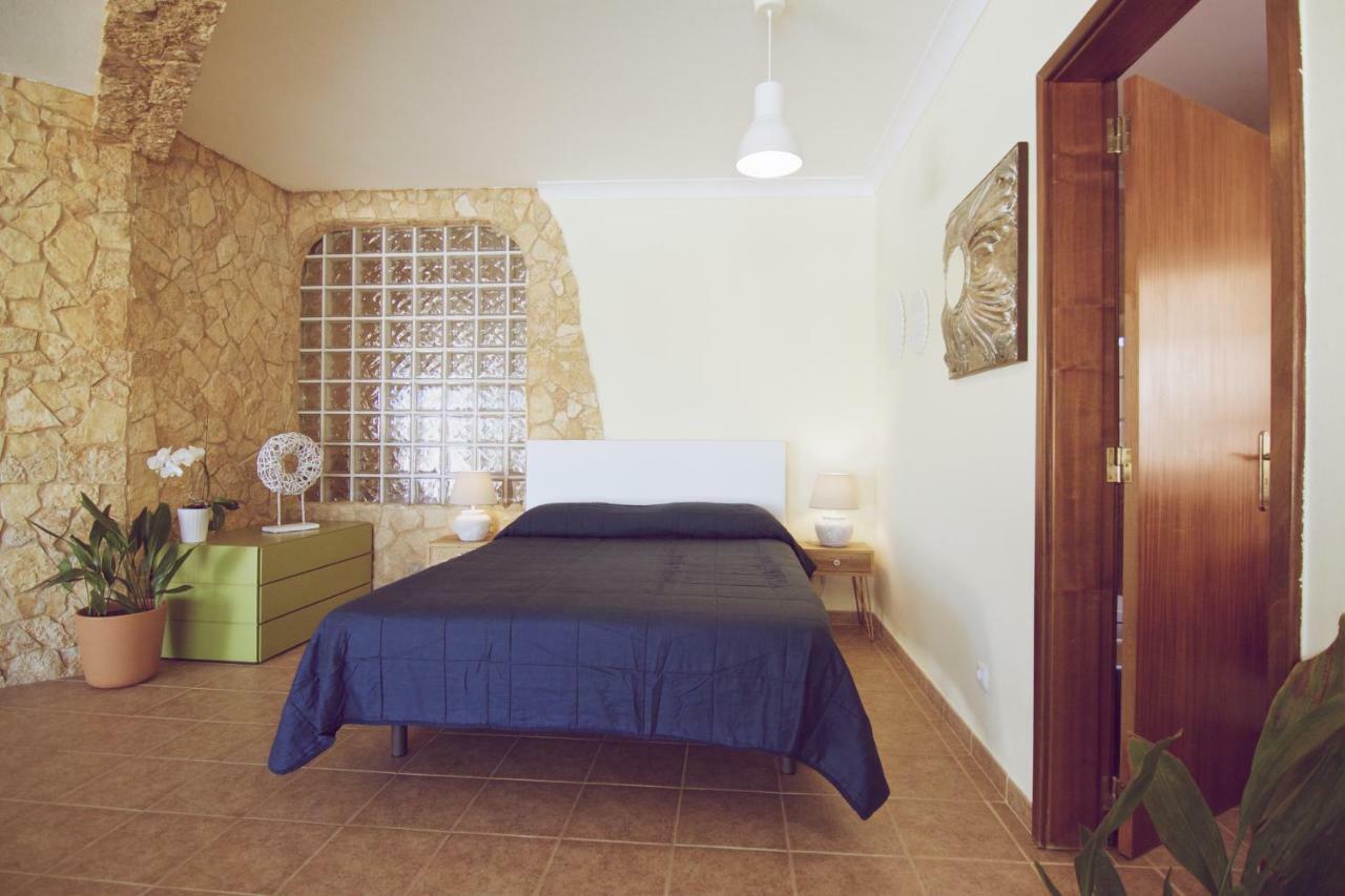 Lagos Suite Екстериор снимка