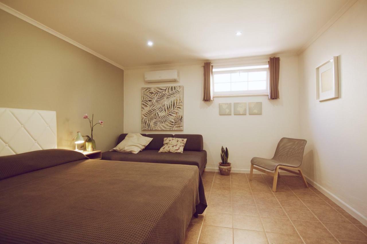 Lagos Suite Екстериор снимка
